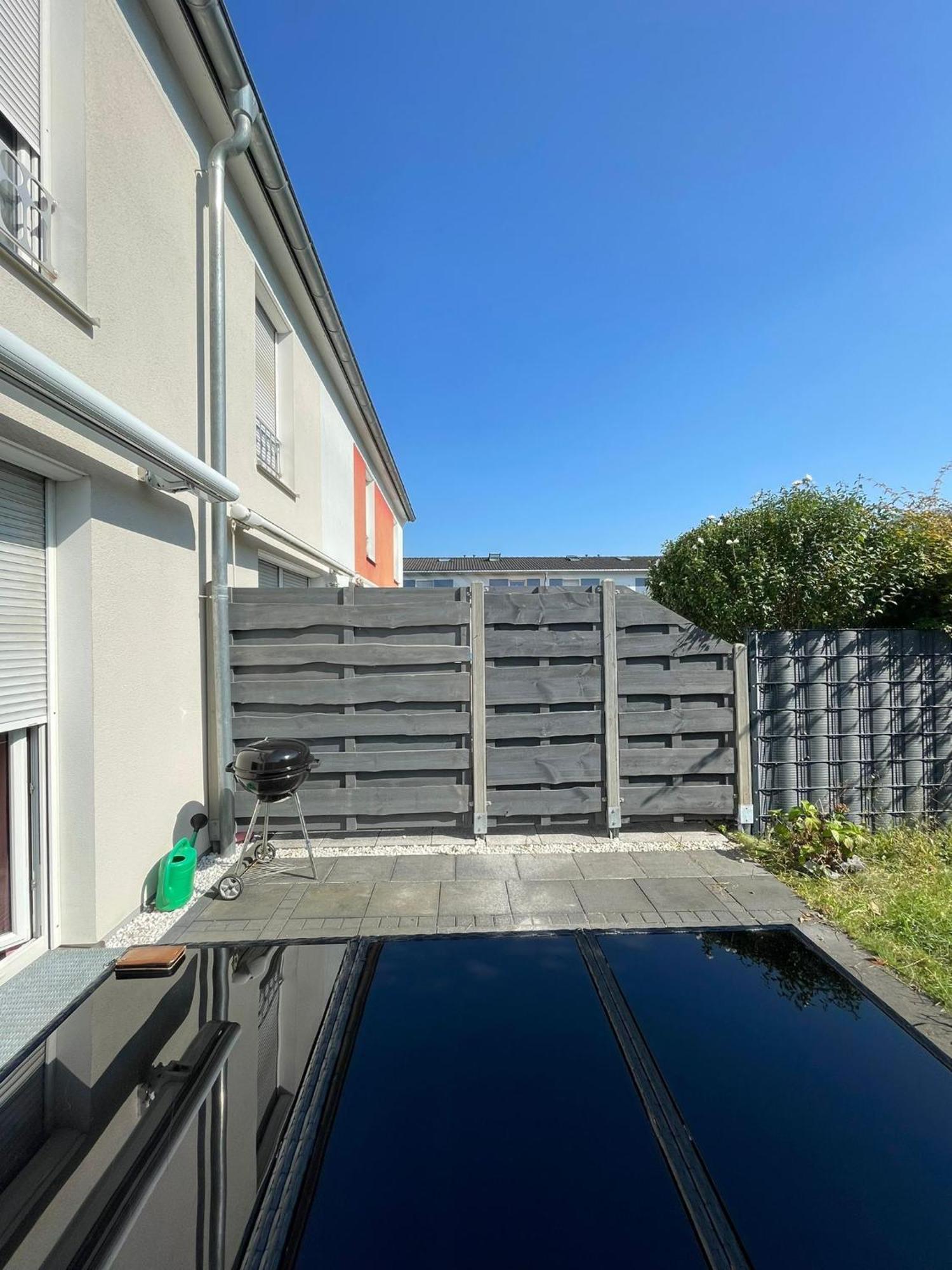 Geraeumiges Ferienhaus In Koblenz โคเบลนซ์ ภายนอก รูปภาพ